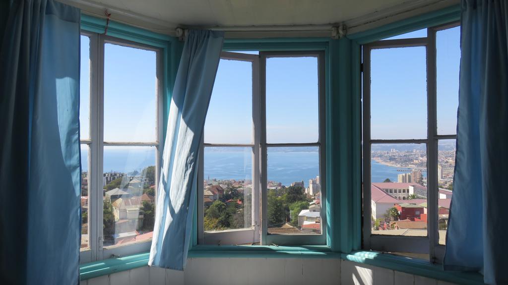 Hostal Faro Azul Вальпараисо Экстерьер фото